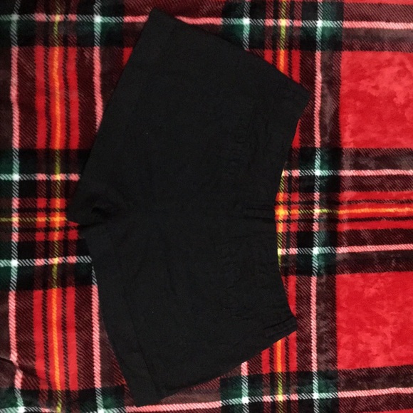 Shorts - Picture 4 of 4